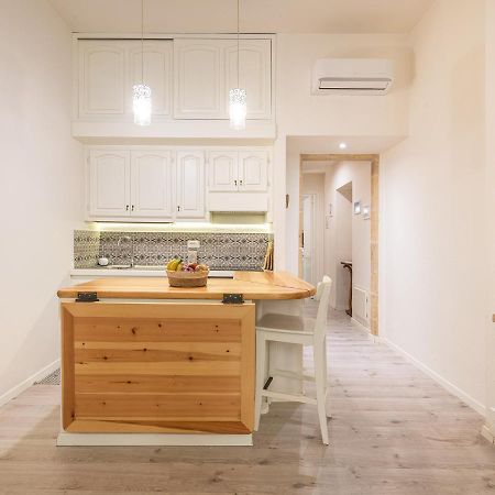 Marco'S Stylish Home In The Heart Of カリアリ エクステリア 写真