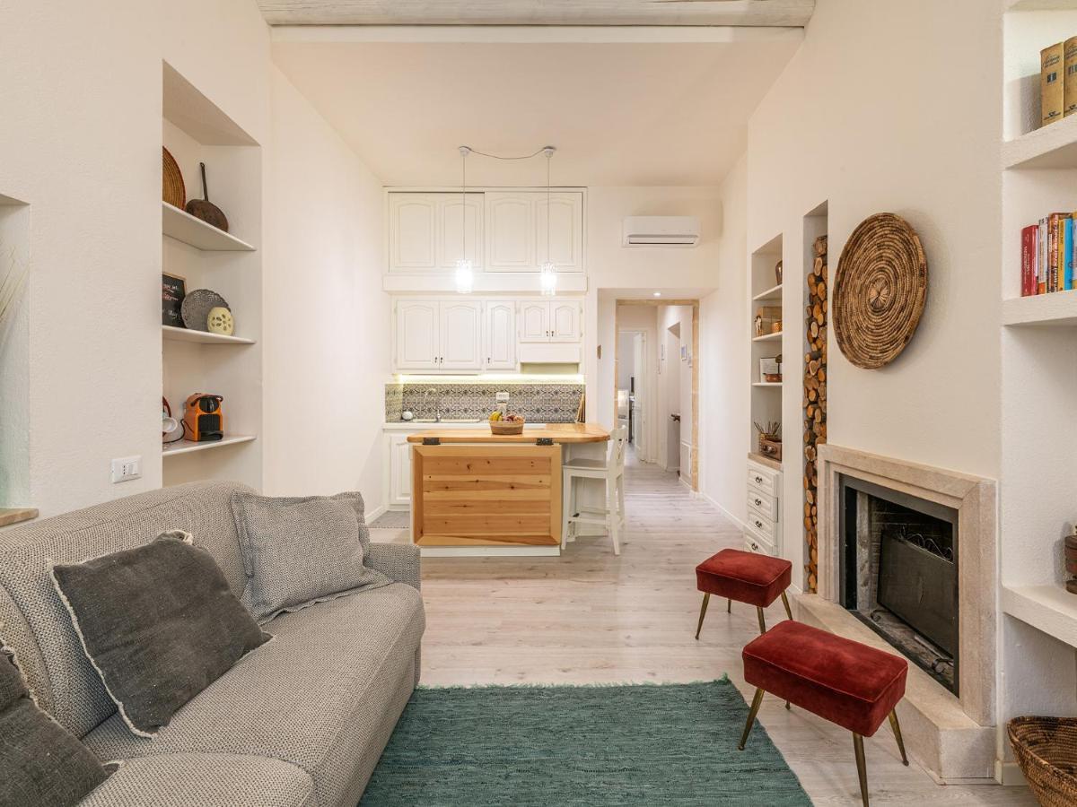 Marco'S Stylish Home In The Heart Of カリアリ エクステリア 写真